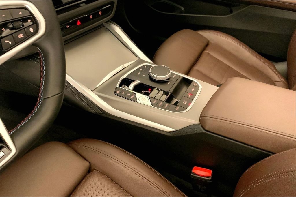 Used 2025 Mineral White Metallic BMW  image 22