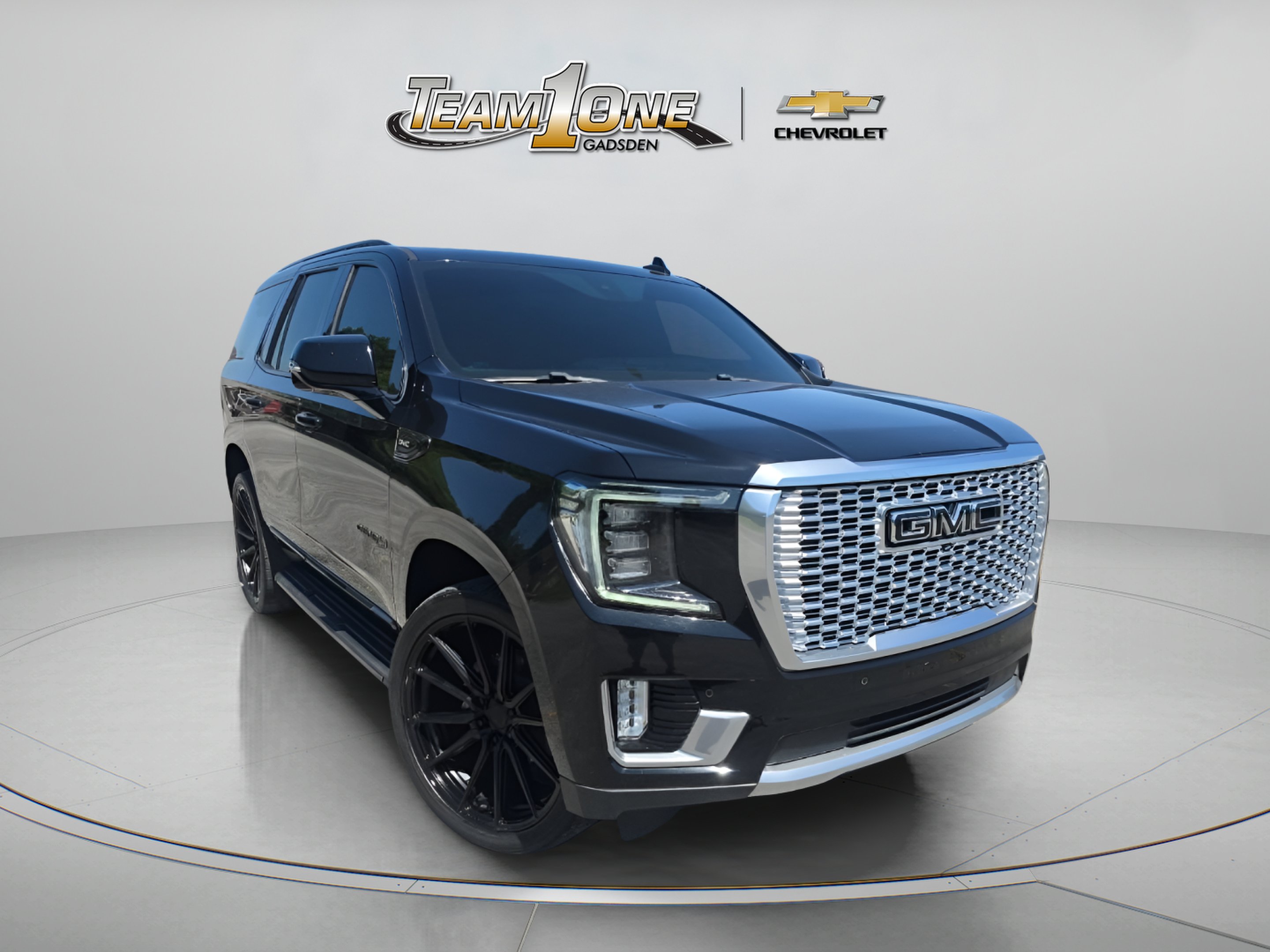 Used 2021 ONYX BLACK GMC Denali image 1