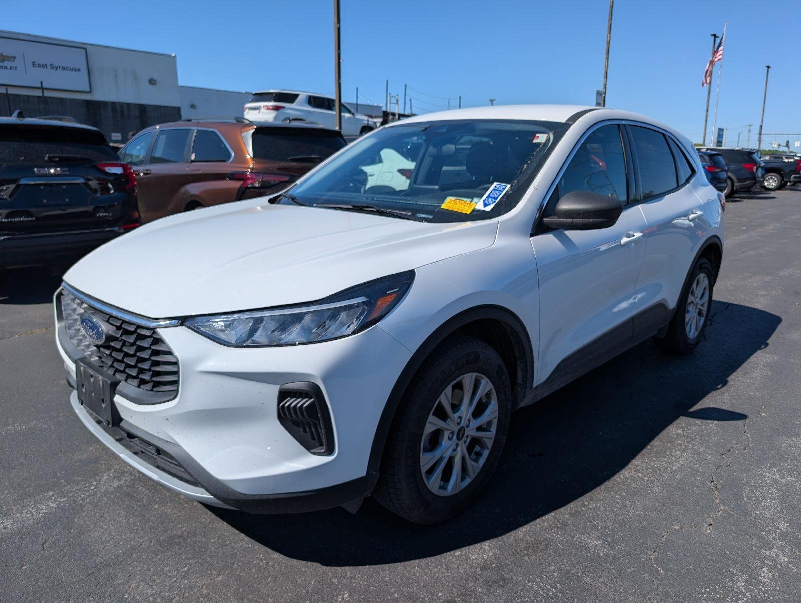 Used 2024 Oxford White Ford Active image 4