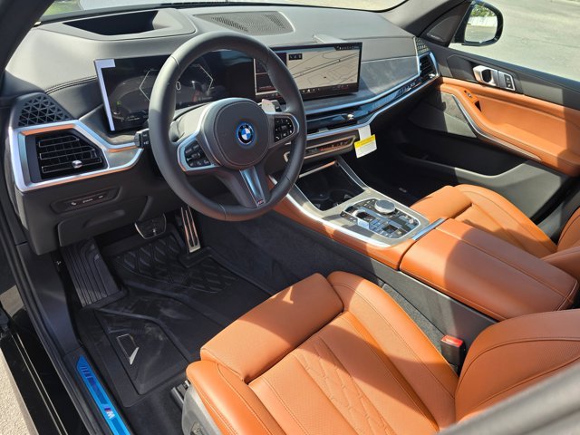 New 2026 Black Sapphire Metallic BMW xDrive50e image 34