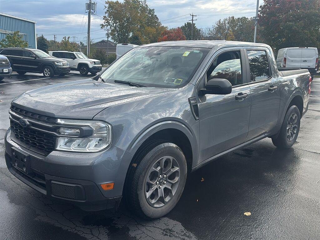 Used 2024 Carbonized Gray Metallic Ford XLT image 2