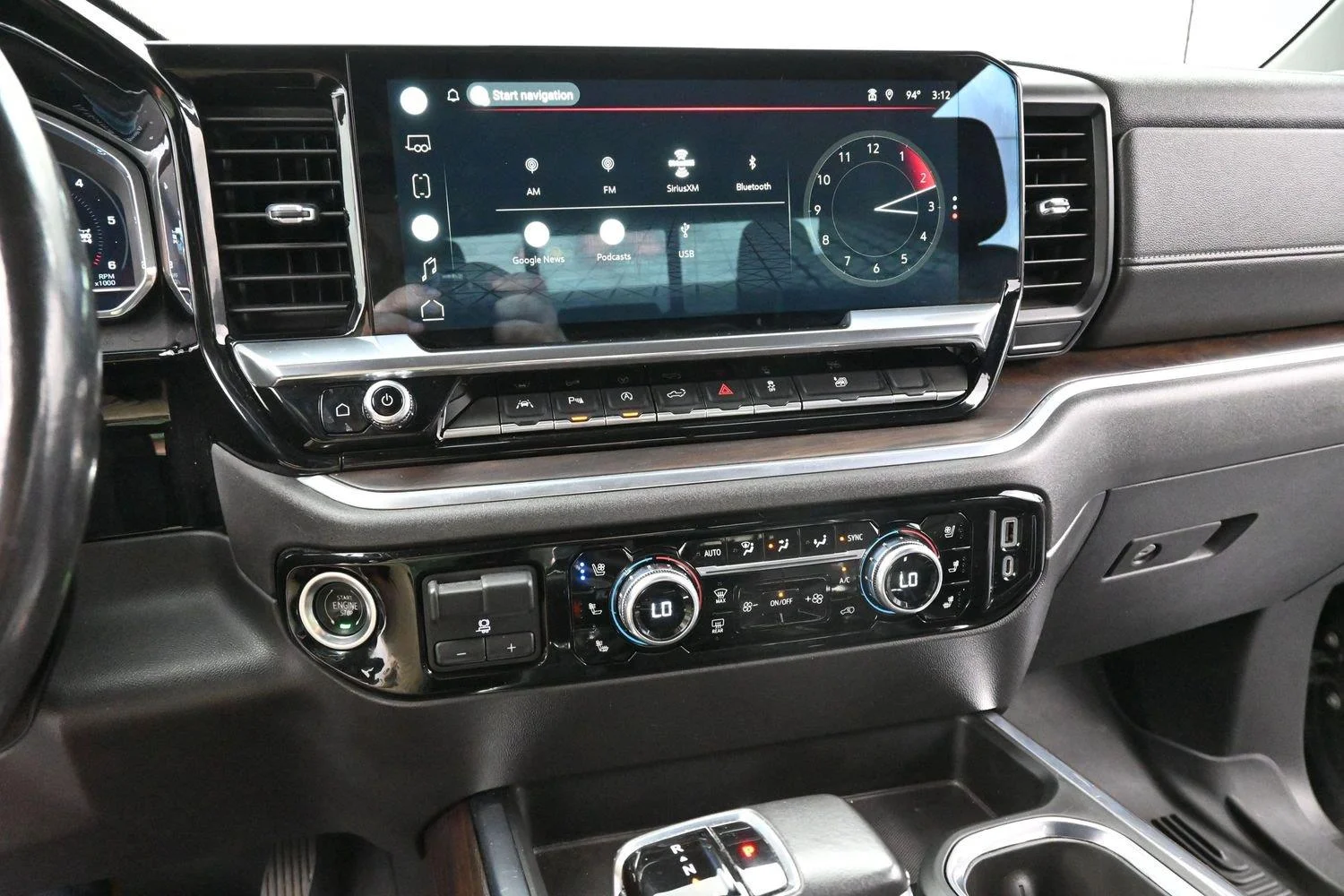 Used 2022 Titanium Rush Metallic GMC SLT image 23