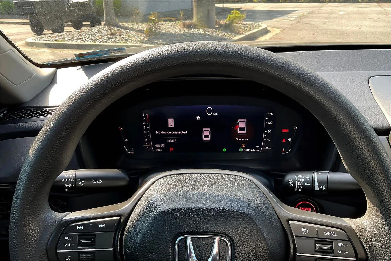 Used 2025 Meteorite Gray Metallic Honda LX image 24