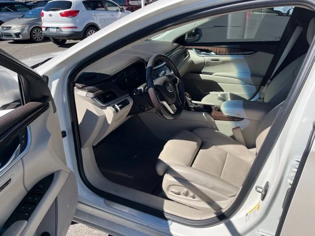 Used 2014 White Diamond Tricoat Cadillac Premium image 16