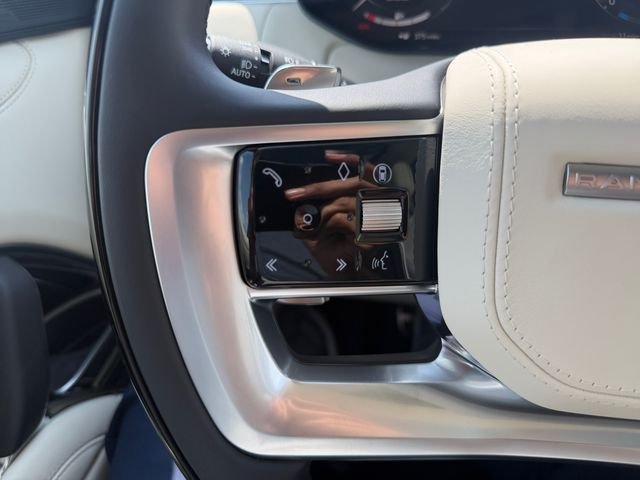 New 2026 Santorini Black Land Rover SE image 22