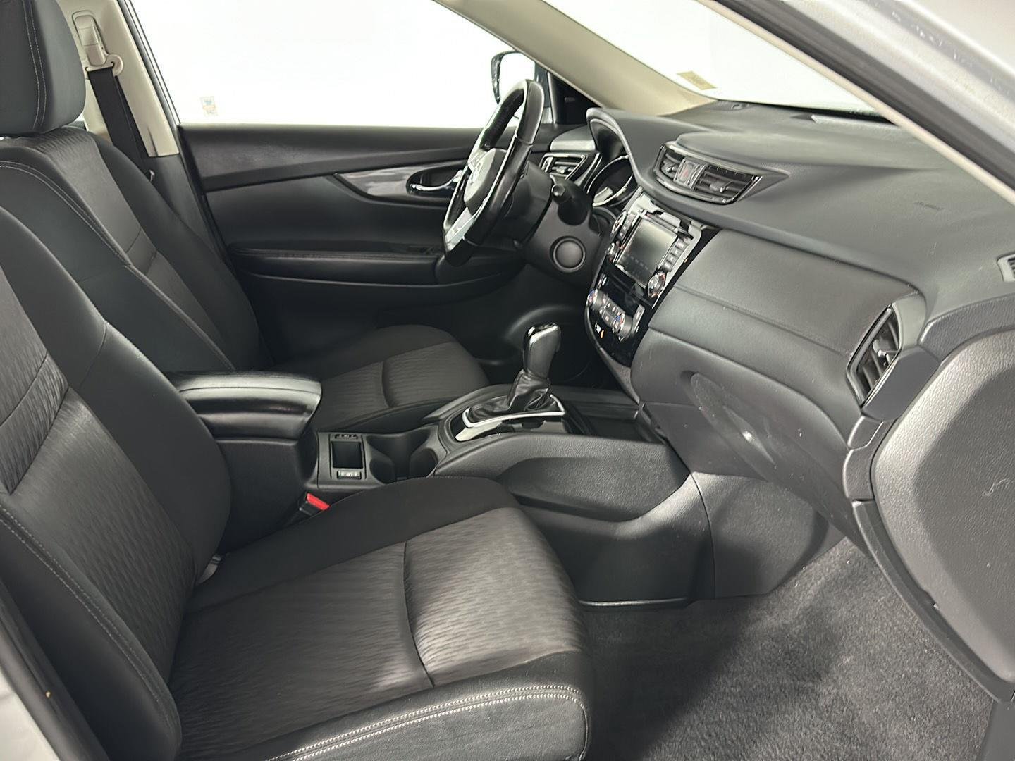 Used 2020 Brilliant Silver Metallic Nissan SV image 23