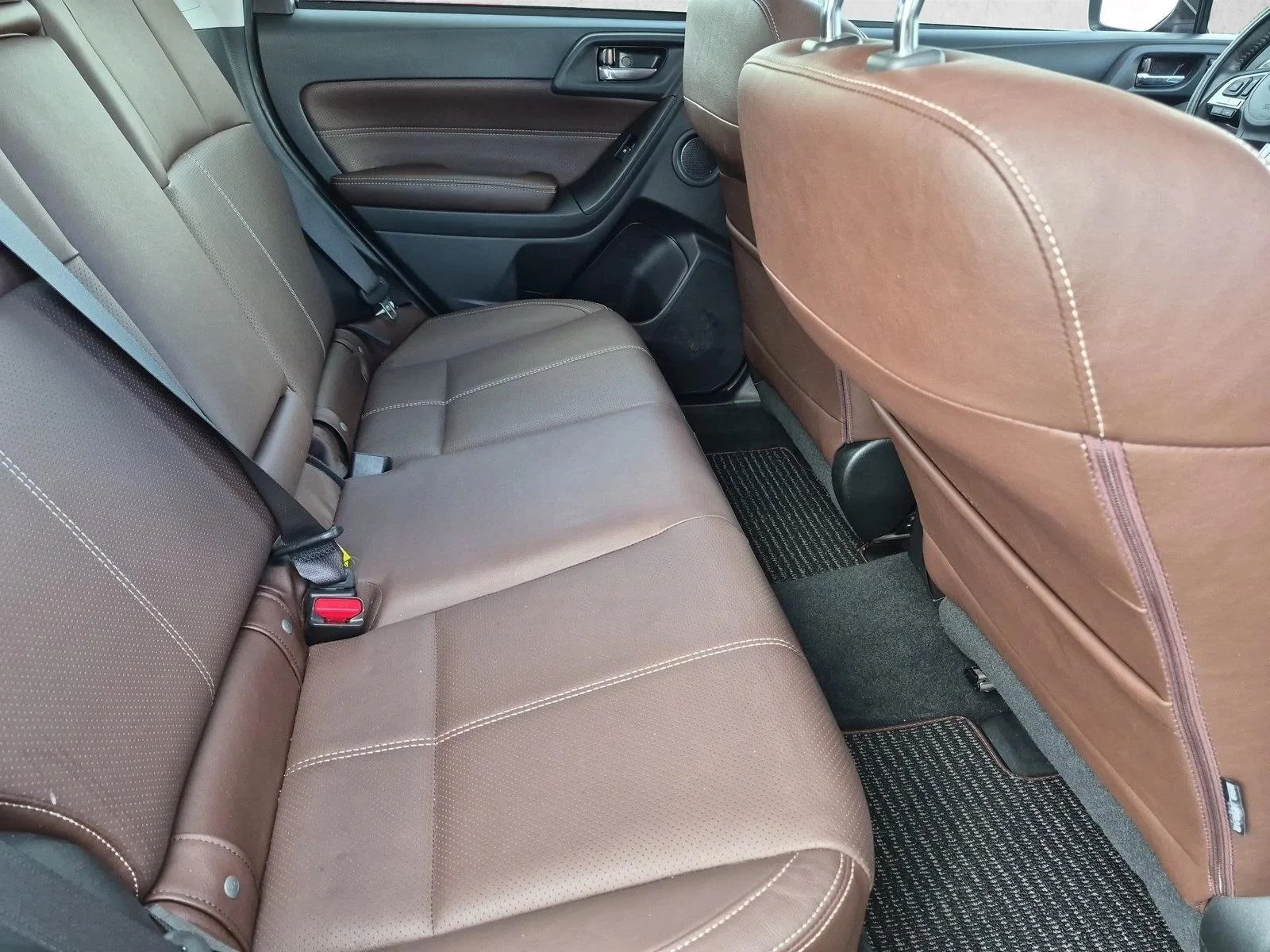 Used 2017 Crystal White Pearl Subaru Touring image 19