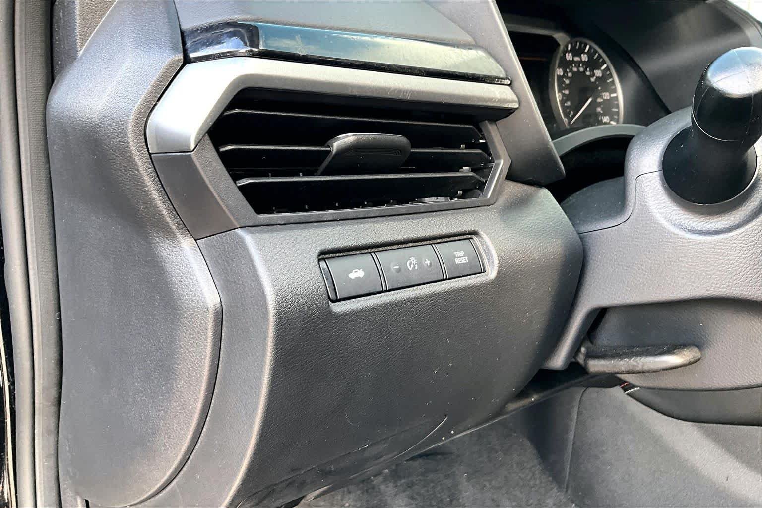 Used 2024 Super Black Nissan 2.5 SR image 32