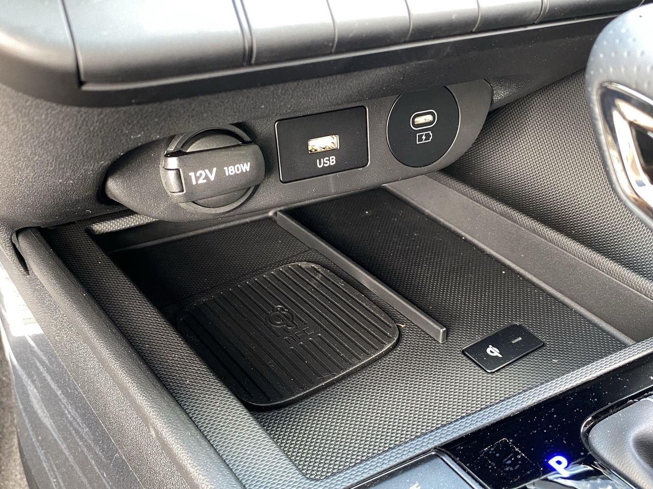 New 2026 Abyss Black Hyundai Sedan image 25