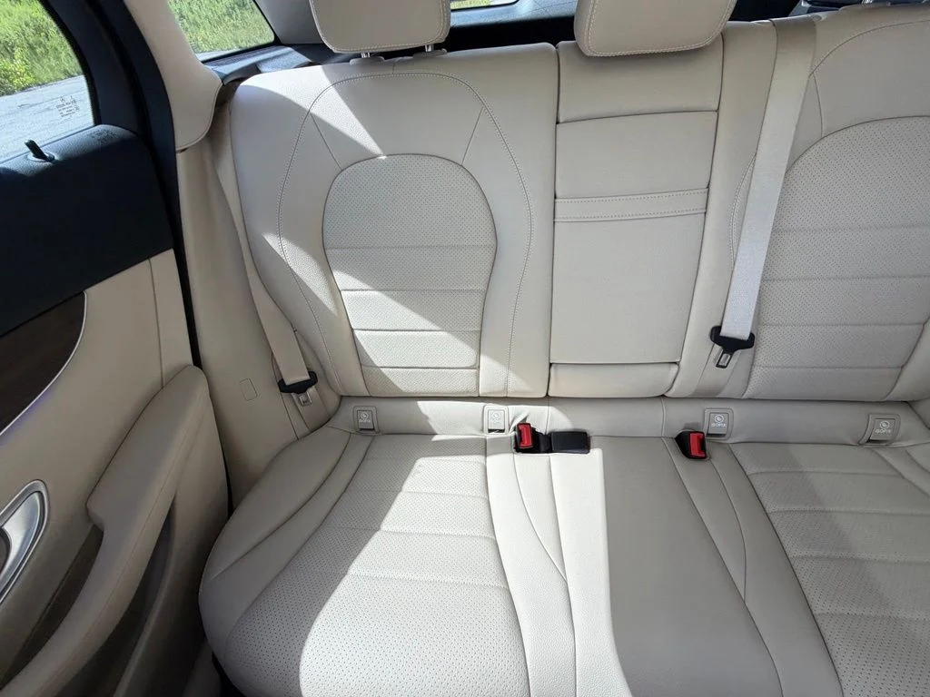 Used 2022 Black Mercedes-Benz GLC 300 image 12