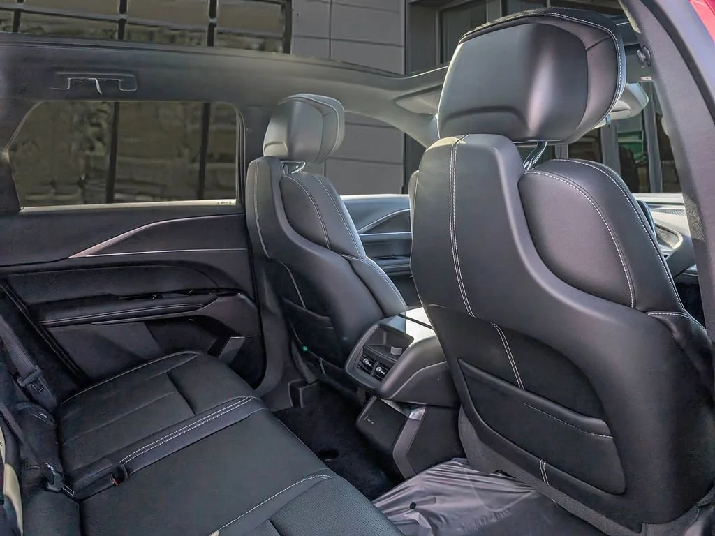2025 Cadillac LYRIQ Sport 1 - Photo 15