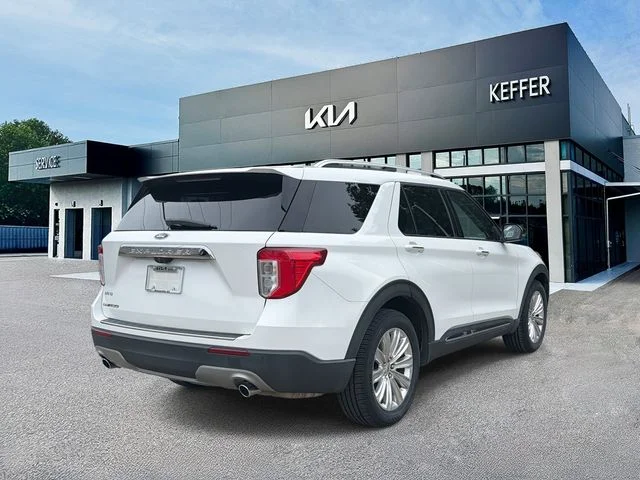 Used 2021 White Ford Limited image 8