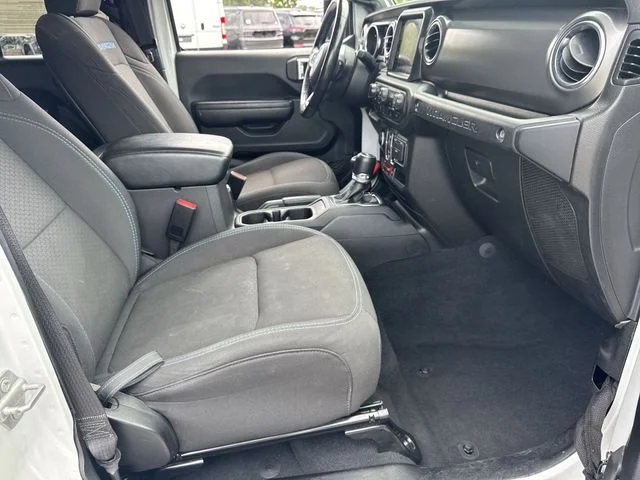 Used 2022 White Jeep Unlimited Rubicon 4xe image 35