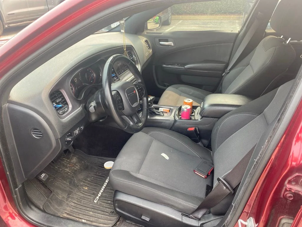 Used 2018 Red Dodge SXT image 9