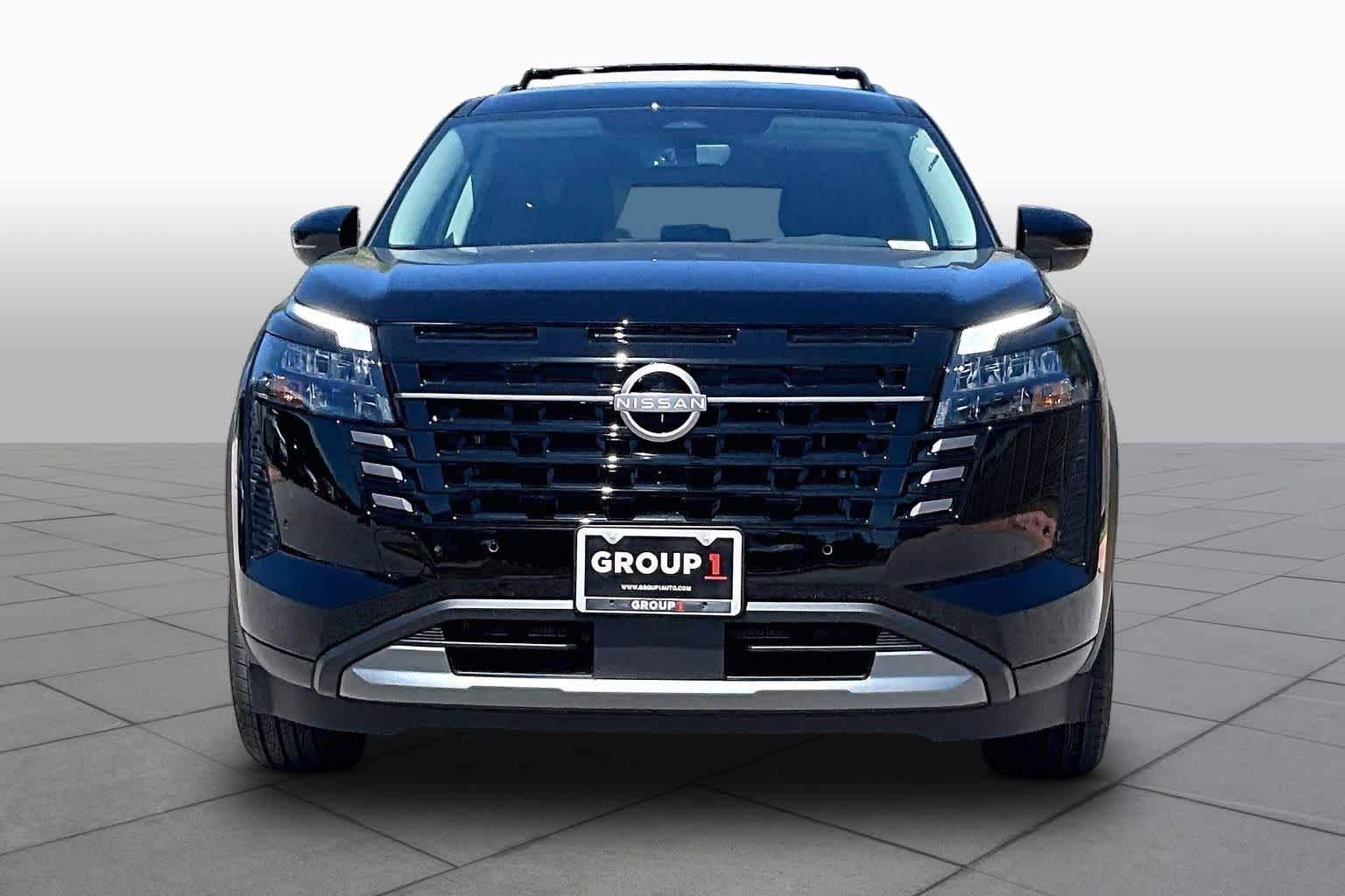 New 2026 Super Black Nissan SL image 3