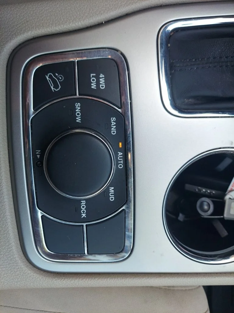 Certified Used 2019 Gray Jeep Laredo E image 30