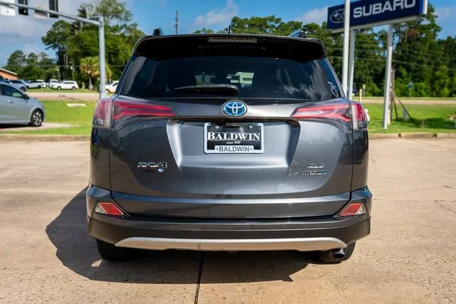 Used 2018 Magnetic Gray Metallic Toyota Hybrid XLE image 5