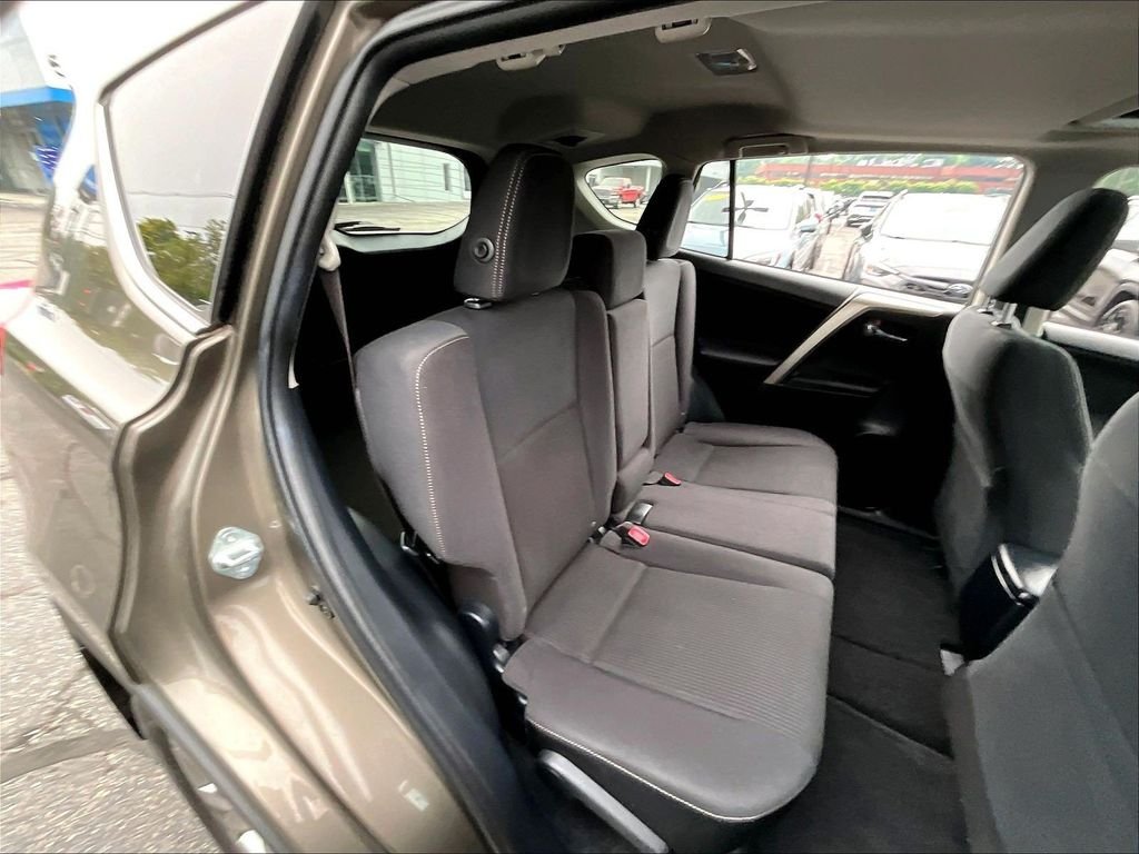 Used 2015 Brown Toyota XLE image 15