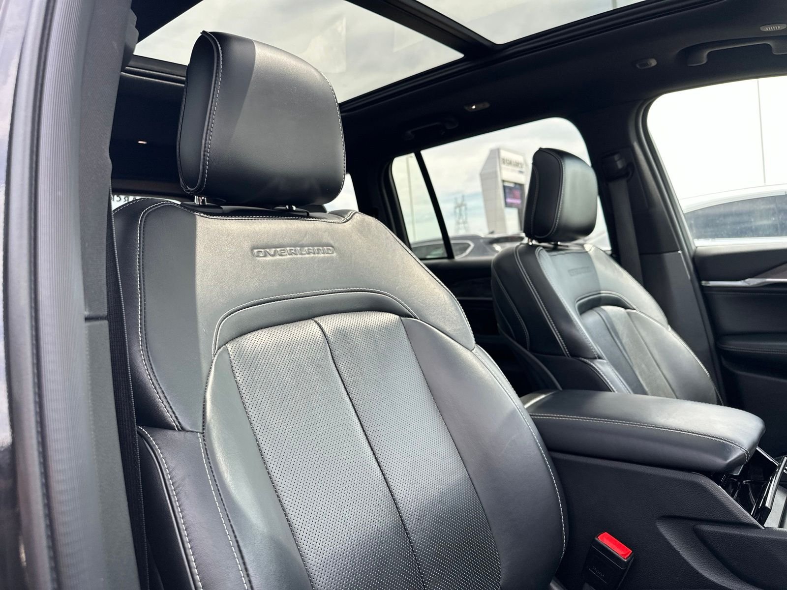 Used 2024 Black Jeep Overland image 37