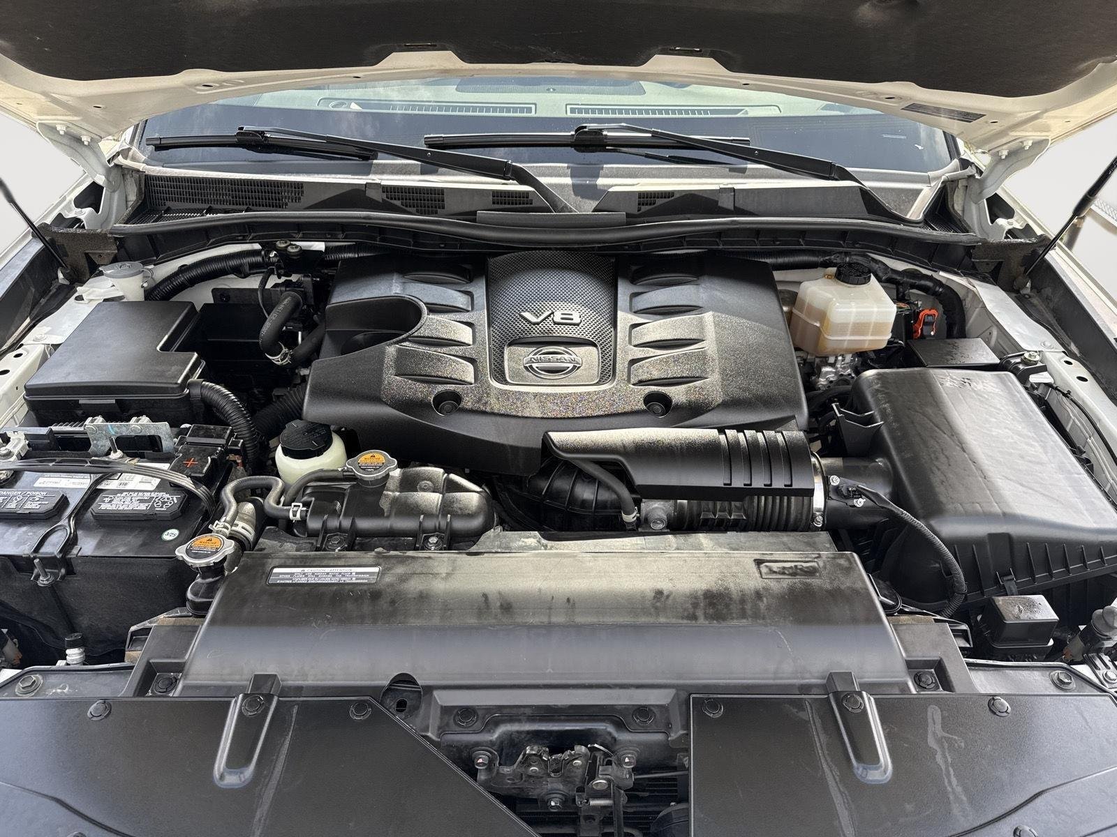 Used 2022 Aspen White TriCoat Pearl Nissan Platinum image 31