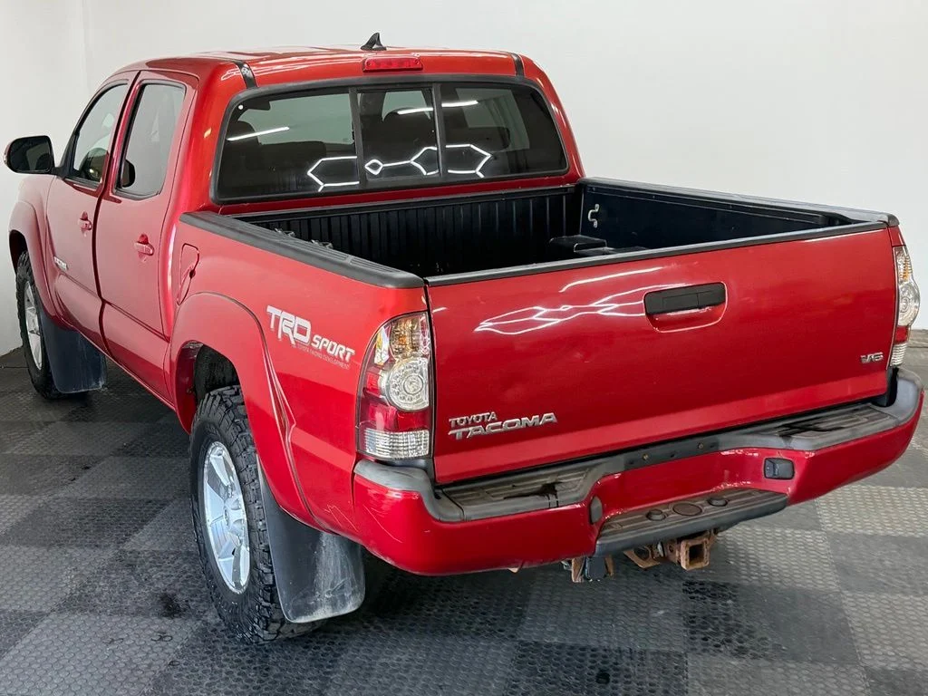 Used 2014 Barcelona Red Metallic Toyota Base image 7