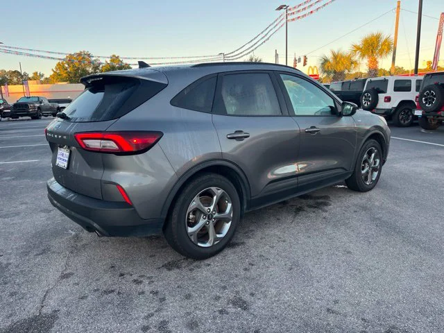 Used 2025 Gray Ford ST-Line image 3