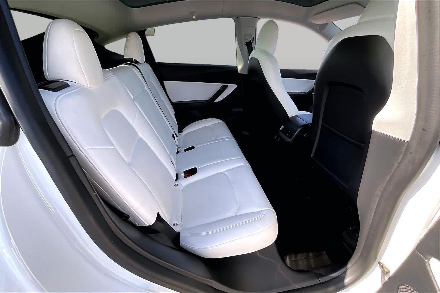Used 2022 WHITE Tesla Long Range image 17