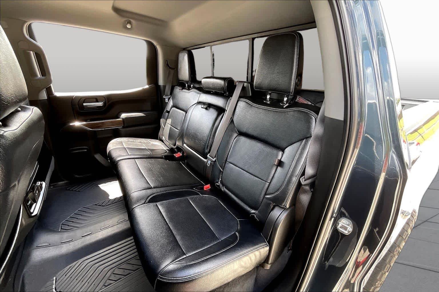 Used 2019 Shadow Gray Metallic Chevrolet RST image 19