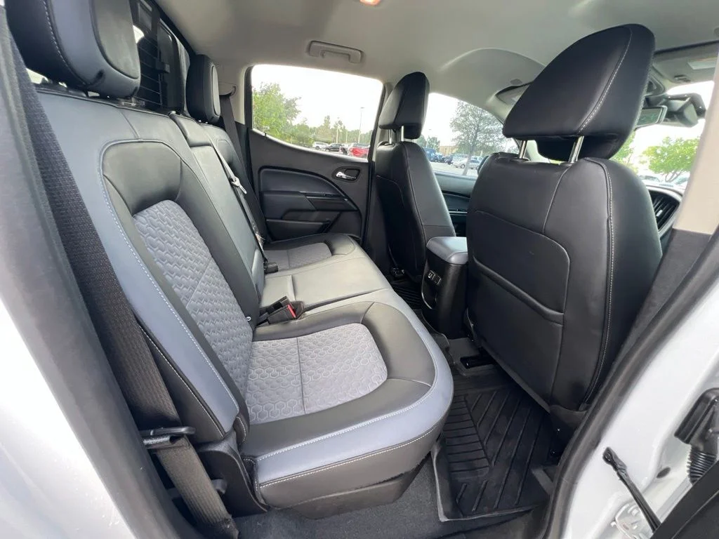 Used 2021 White Chevrolet Z71 image 16