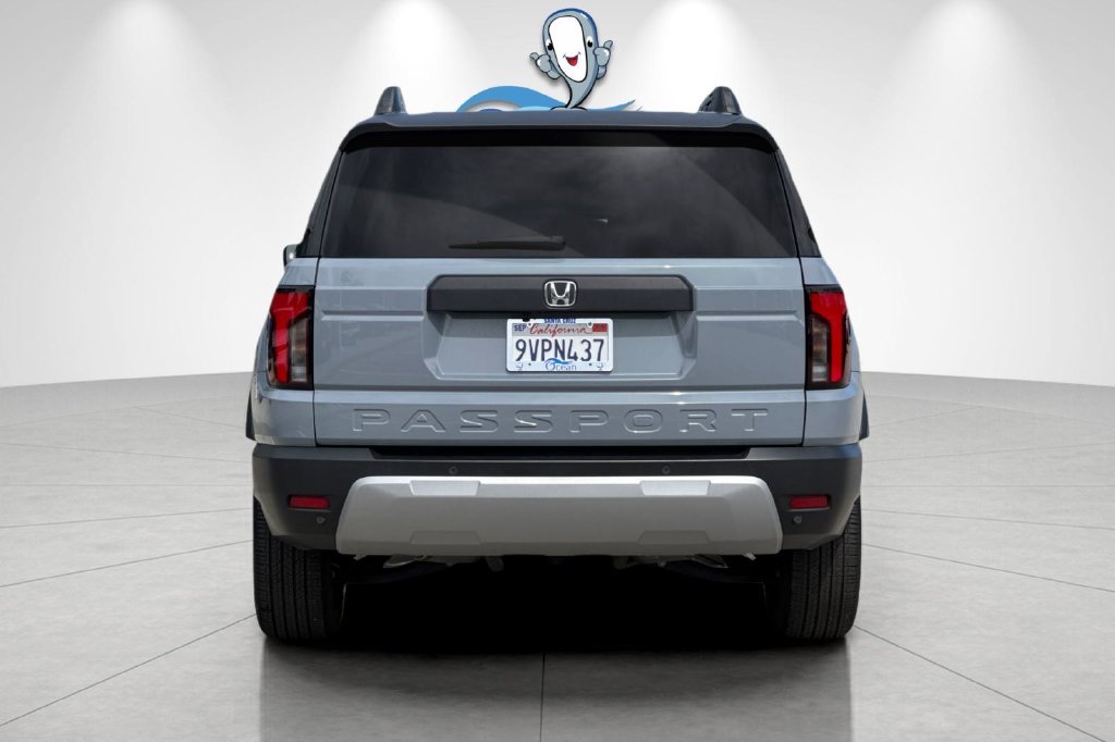 Used 2026 Sonic Gray Pearl Honda RTL image 5
