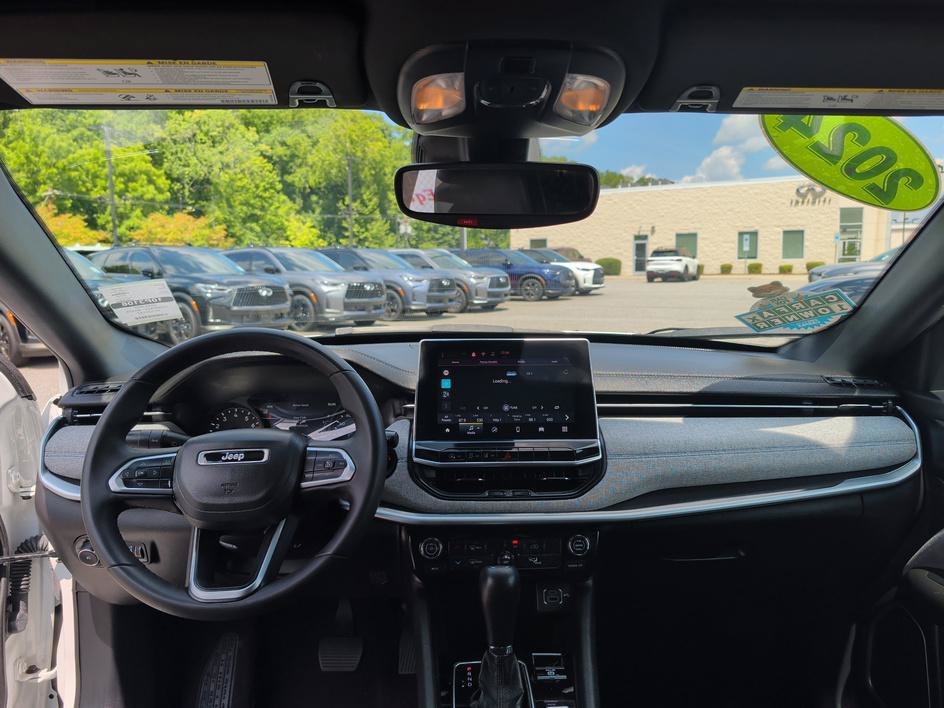 Used 2024 Bright White Clearcoat Jeep Latitude image 11
