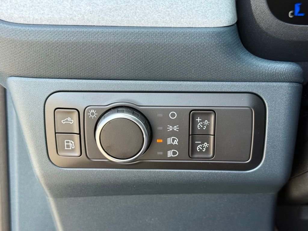New 2026 Azure Gray Metallic Tri-Coat Ford XLT image 12