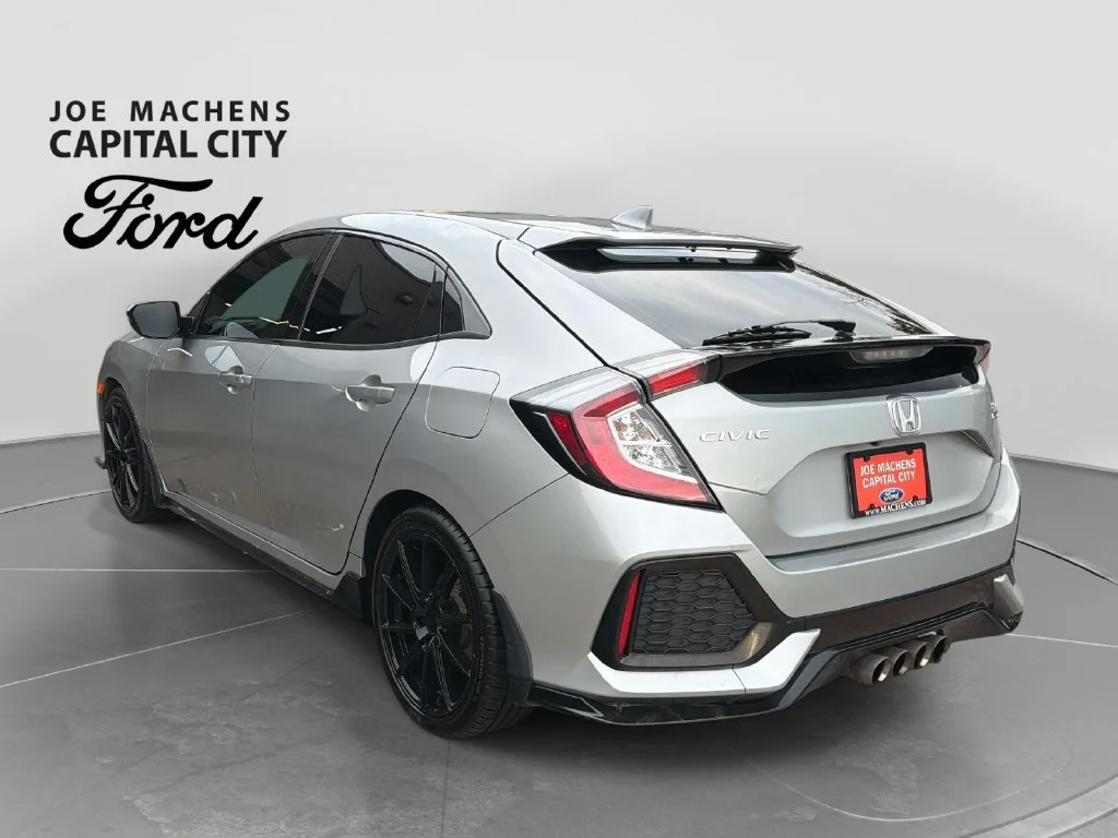 Used 2018 Silver Metallic Honda Sport Touring image 7