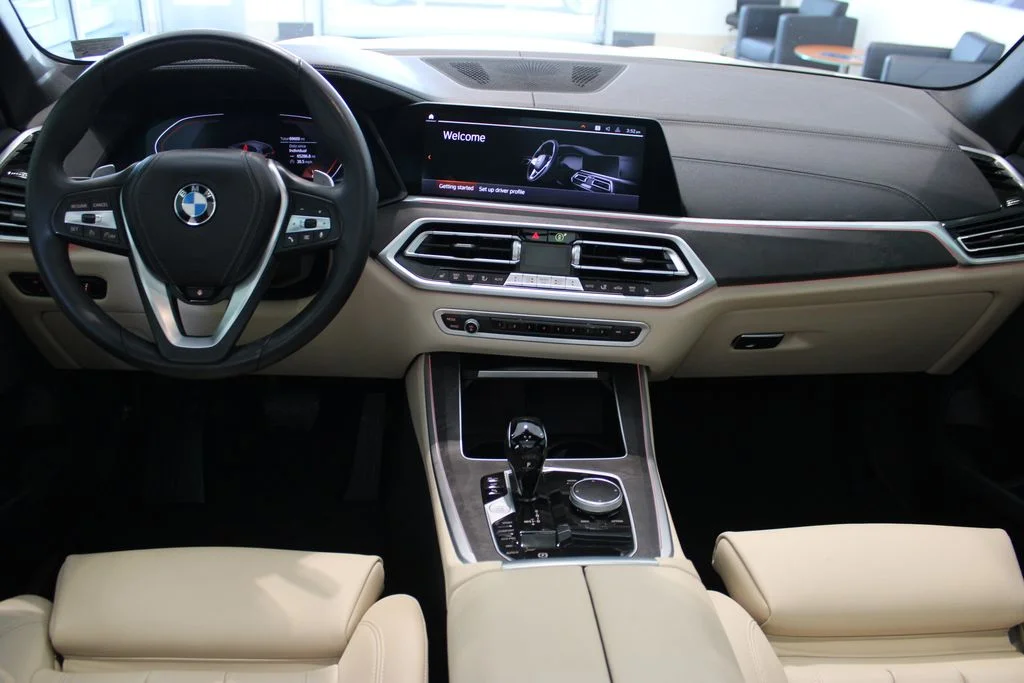 Used 2022 White BMW xDrive40i image 7