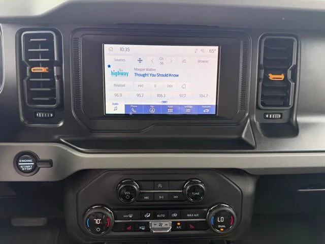 Certified Used 2023 Cactus Green / Gray Ford Badlands image 17
