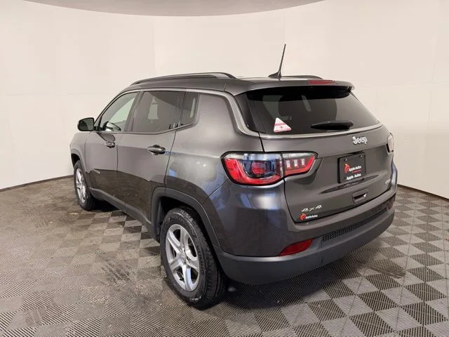 Certified Used 2023 Gray Jeep Latitude image 4