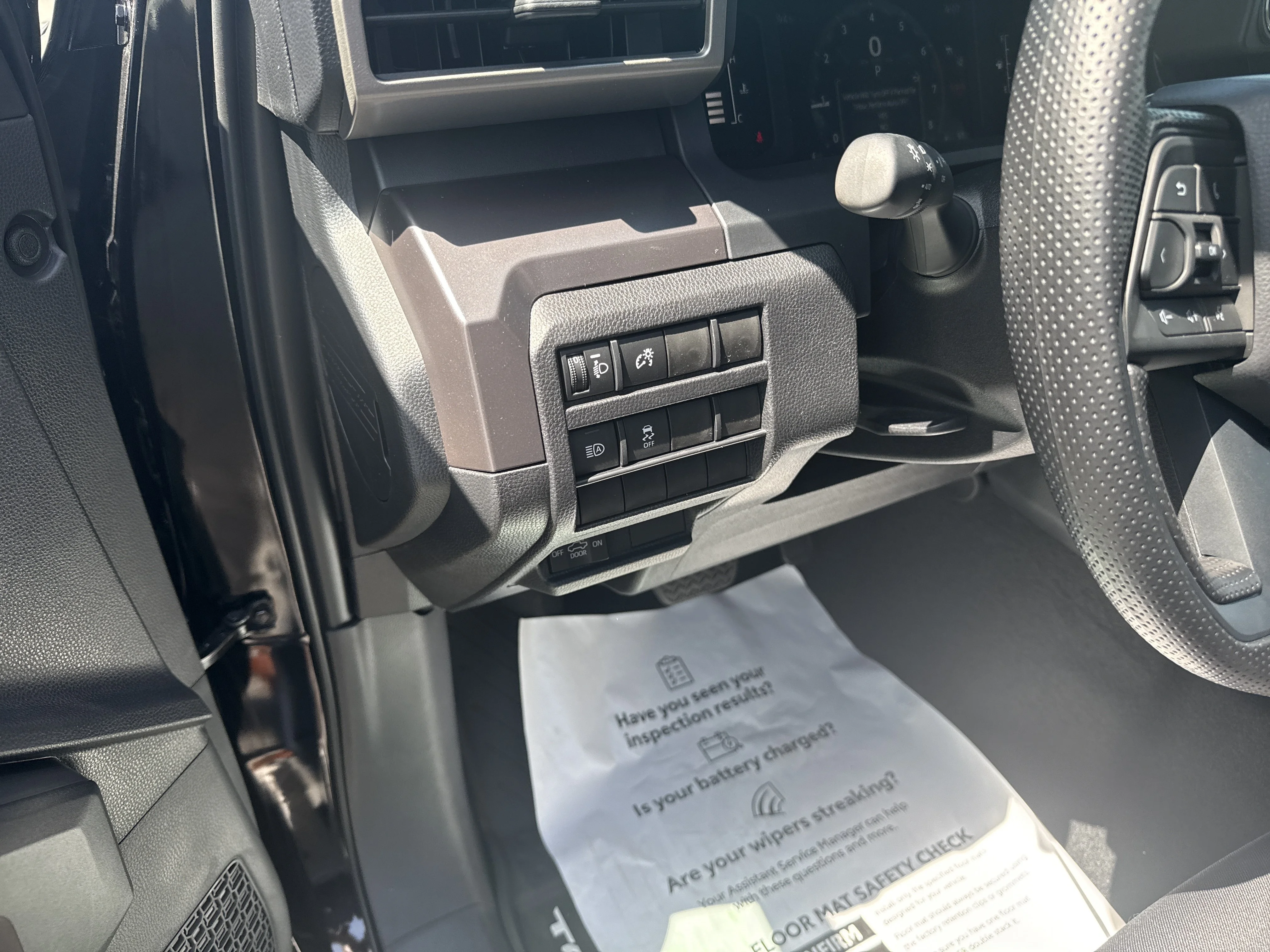 2026 Toyota Tacoma SR5 - Photo 15