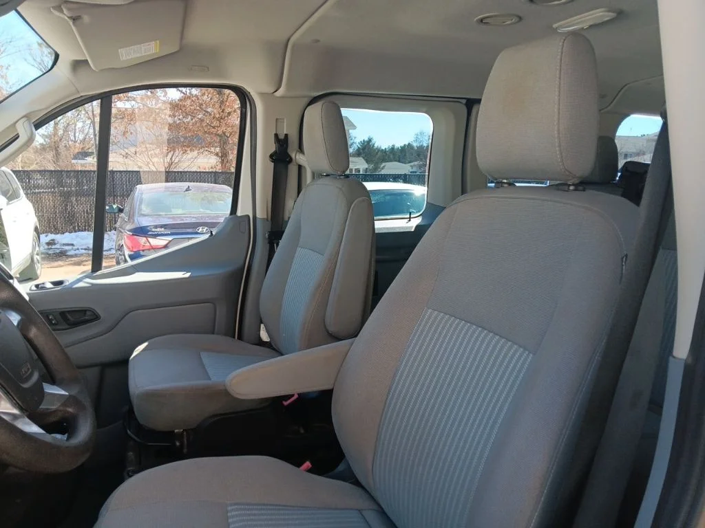 Used 2018 Oxford White Ford XLT image 13