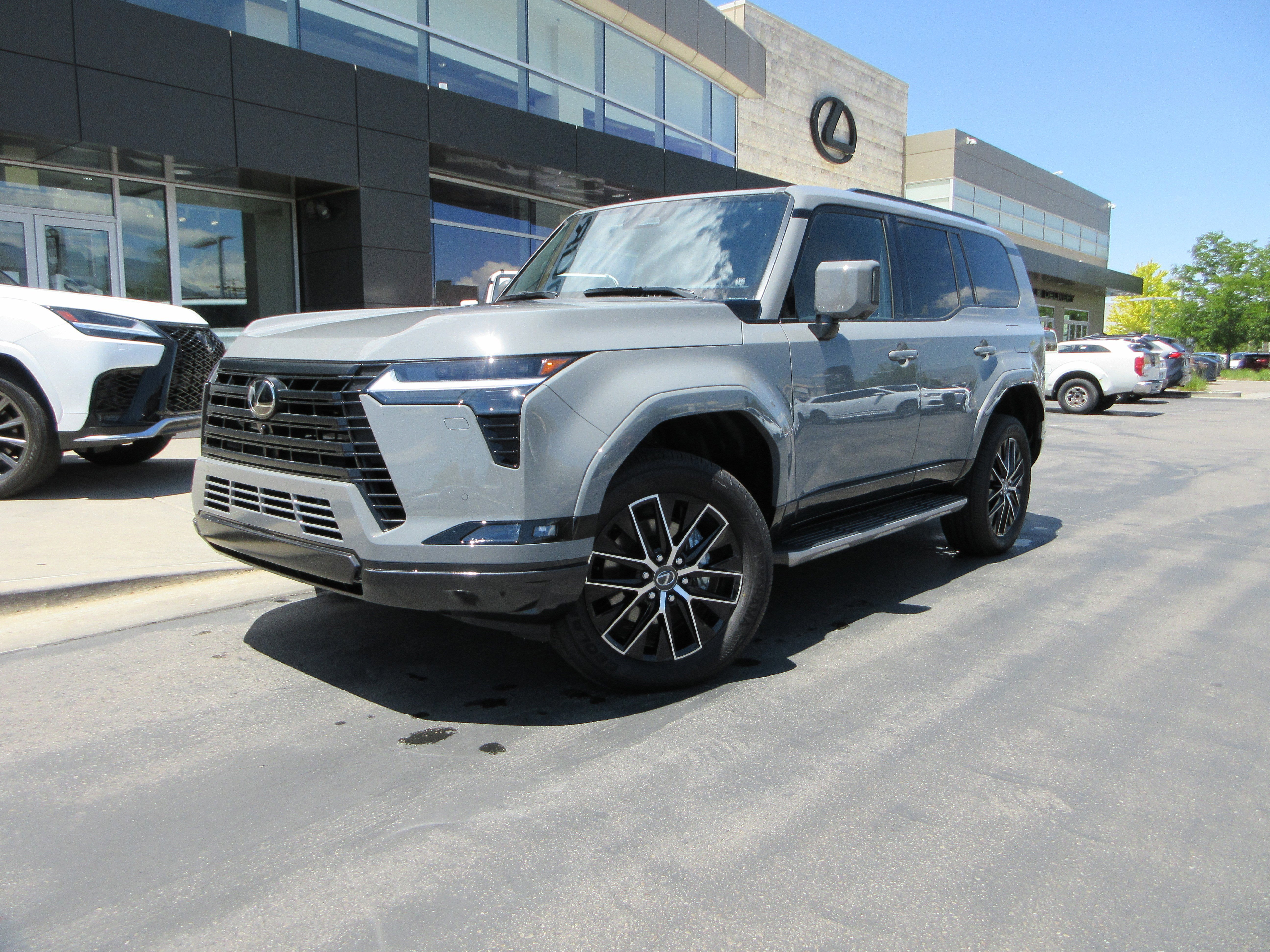 2026 Lexus GX 460 550 Premium's photo