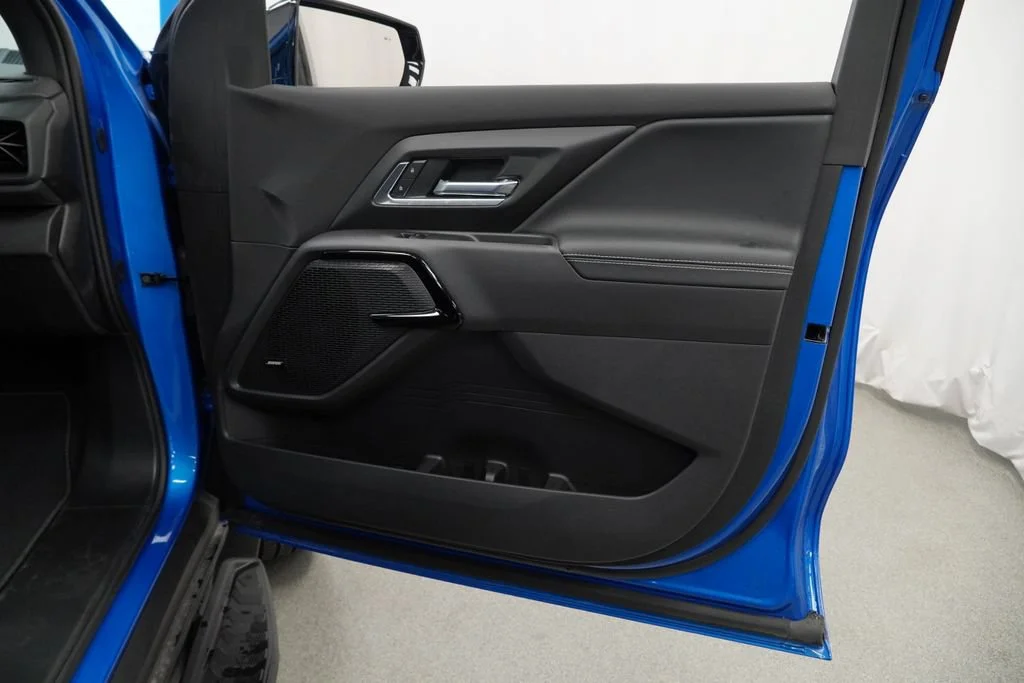 New 2026 Riptide Blue Metallic Chevrolet LT - Max Range image 27
