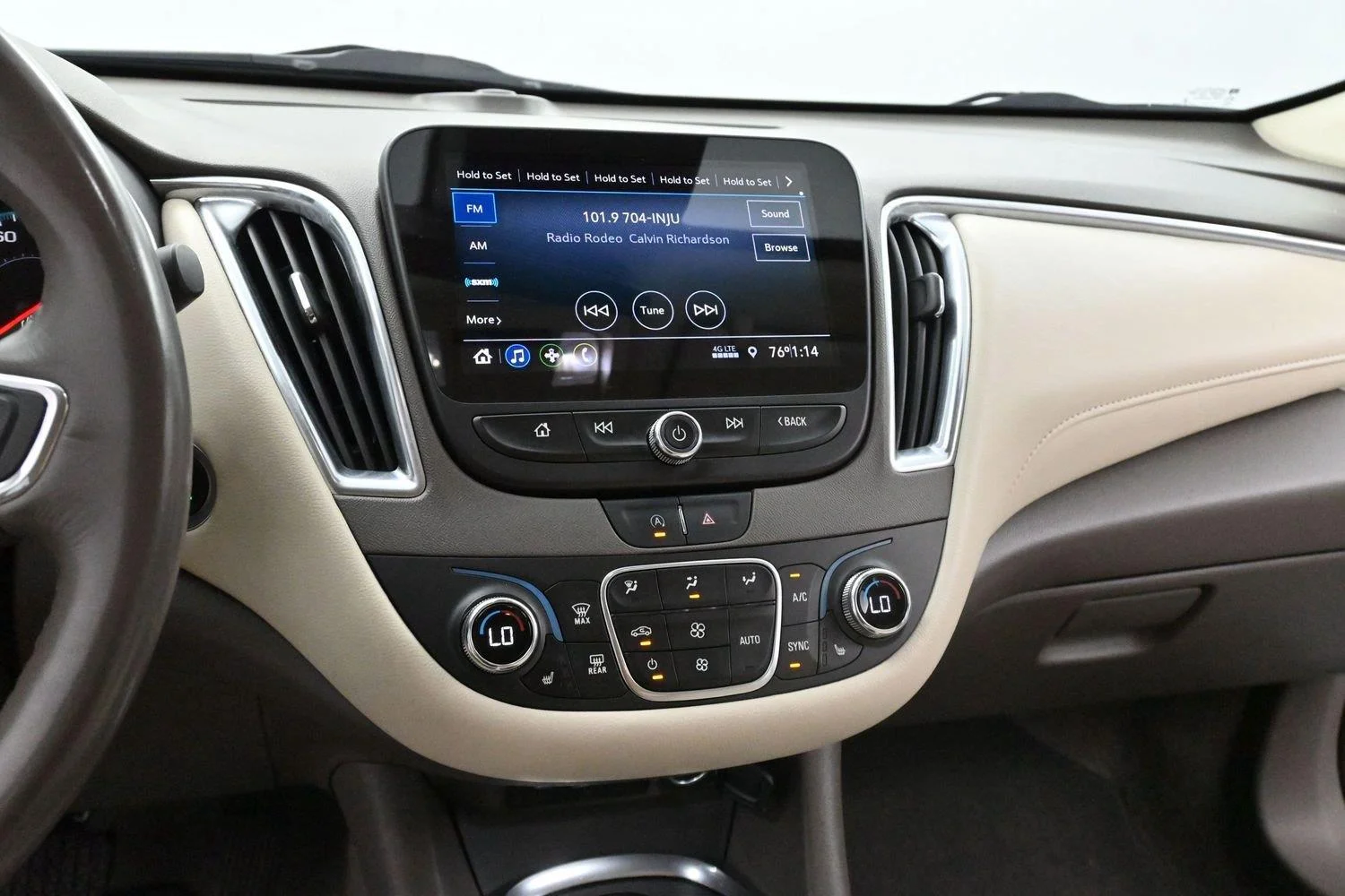 Used 2020 Silver Ice Metallic Chevrolet LT image 18