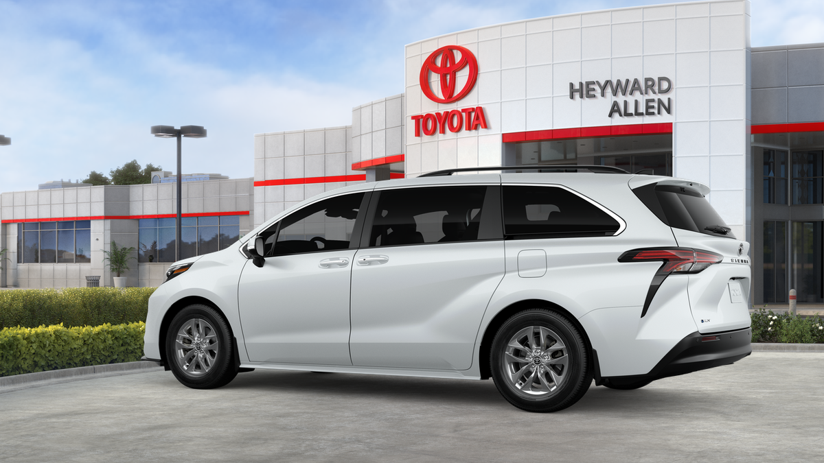 New 2026 Wind Chill Pearl Toyota XLE image 27