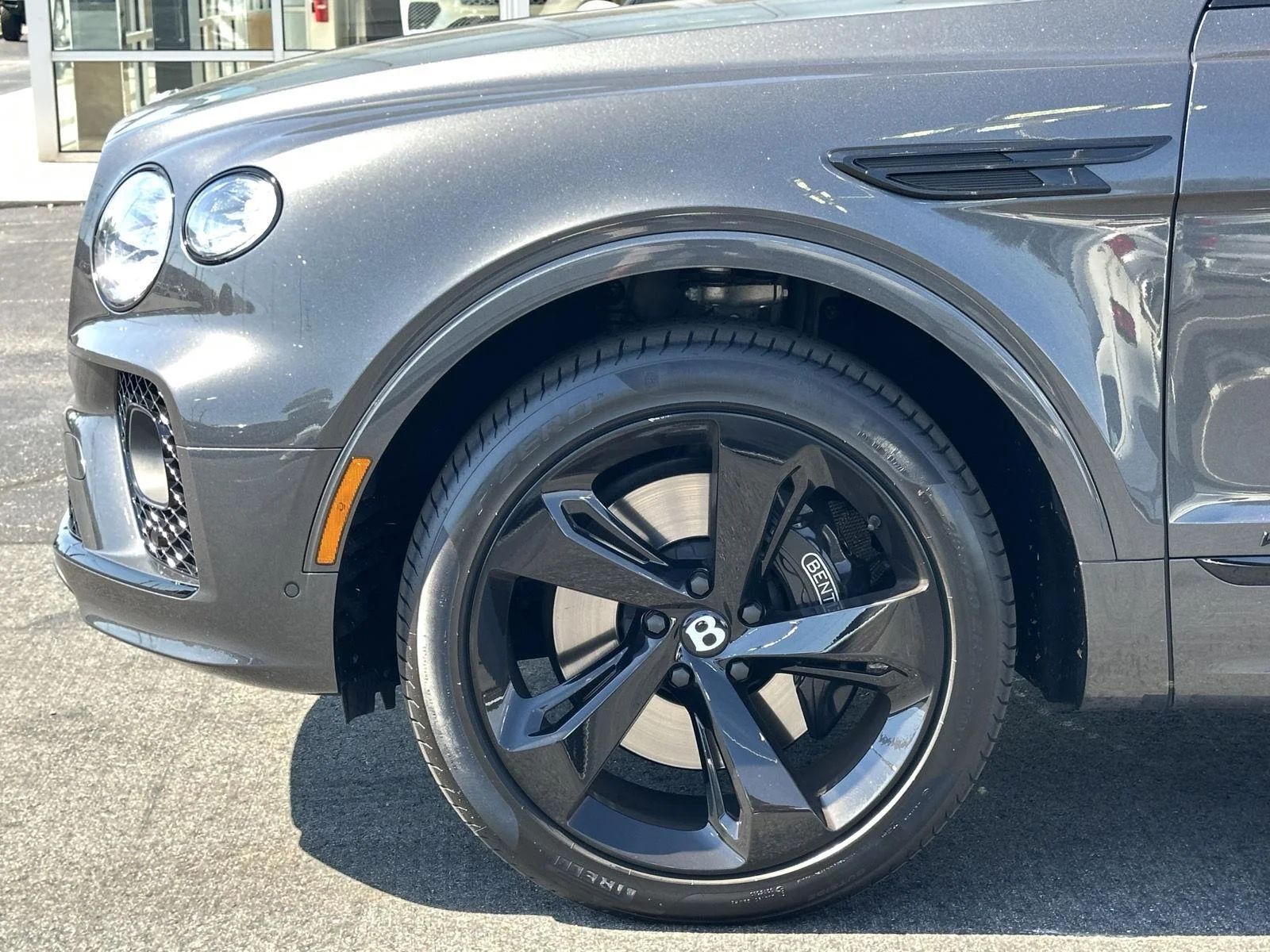 Certified Used 2022  Bentley V8 image 46