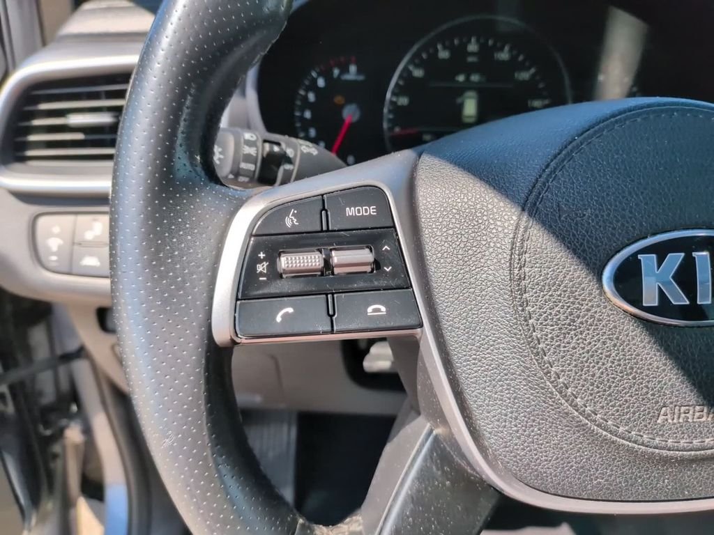 Used 2020 Silver Kia SX image 18