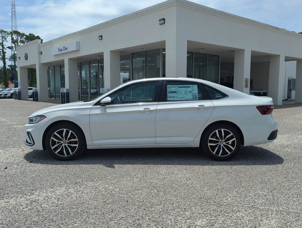 New 2026 White Volkswagen 1.5T SE image 4