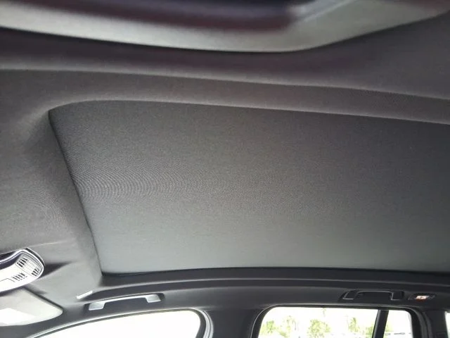 Used 2023 White BMW sDrive30i image 18