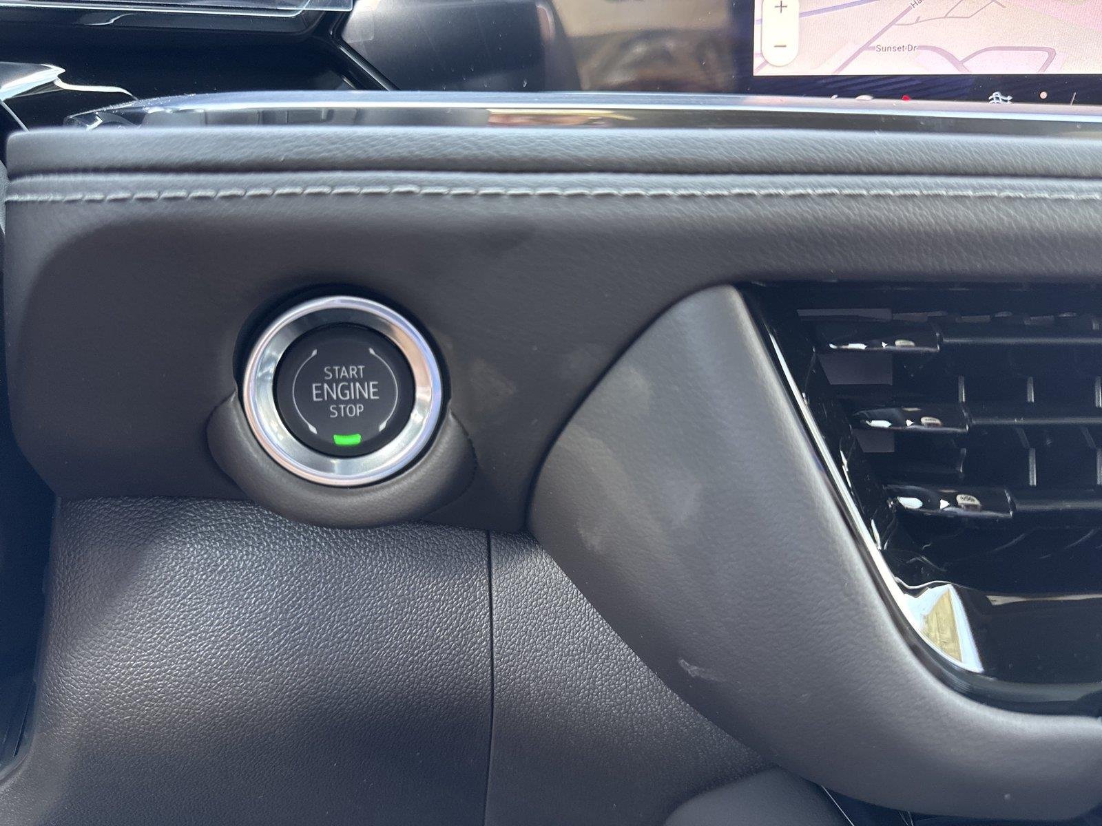 2026 Chevrolet Suburban LT - Photo 25
