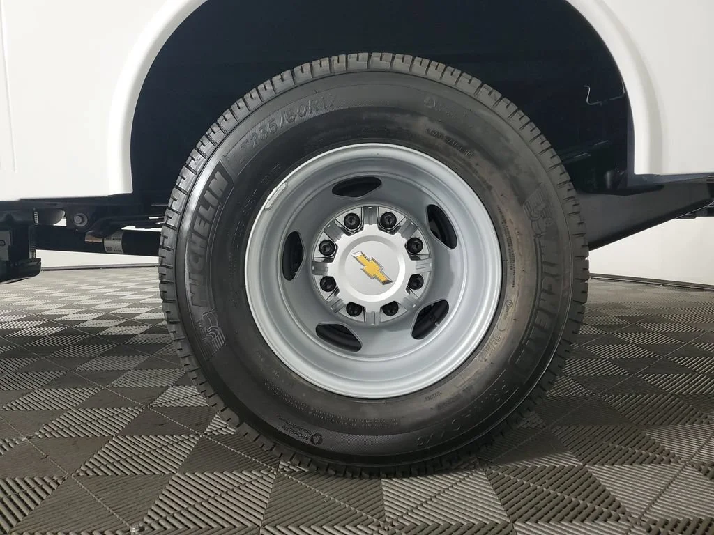 2026 Chevrolet Silverado 3500 HD Work Truck - Photo 33