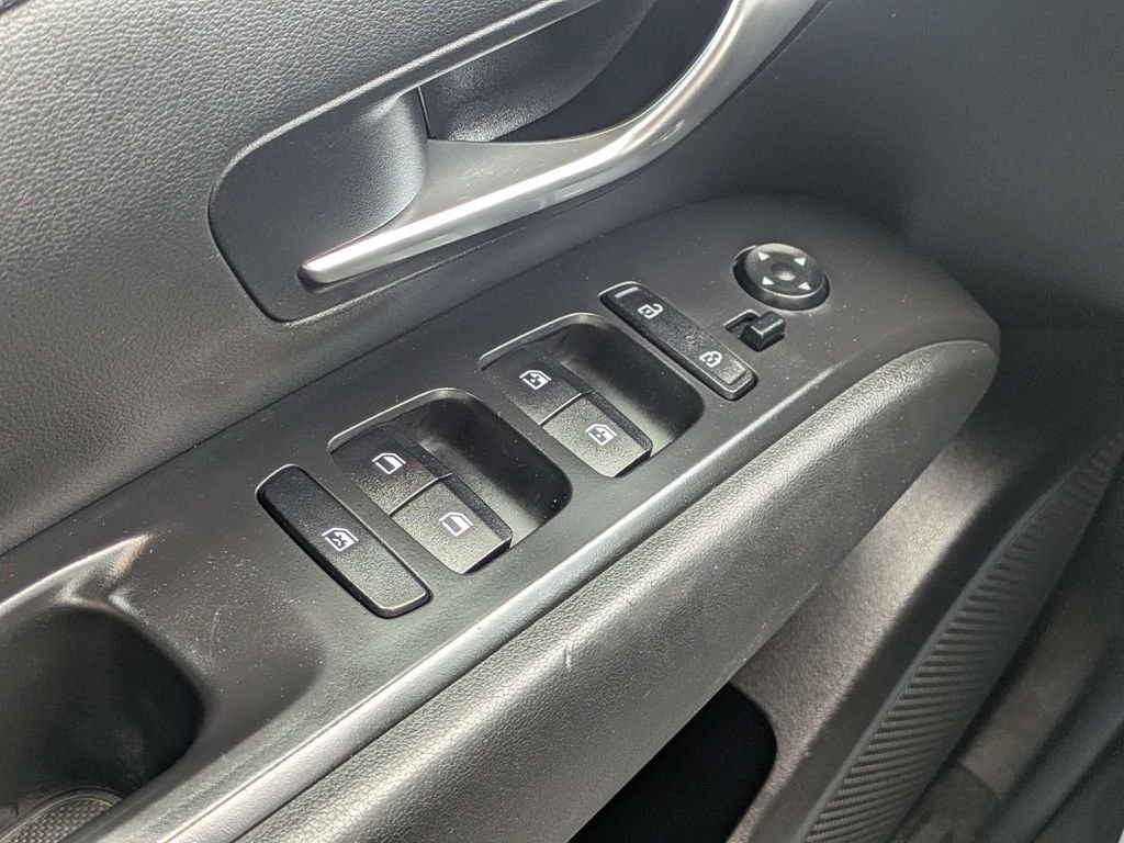 Used 2024 Gray Hyundai SEL image 23