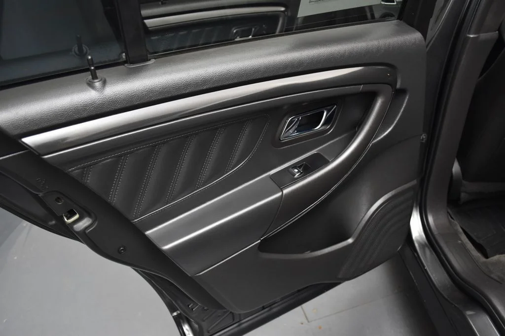 Used 2018 Gray Ford SHO image 21